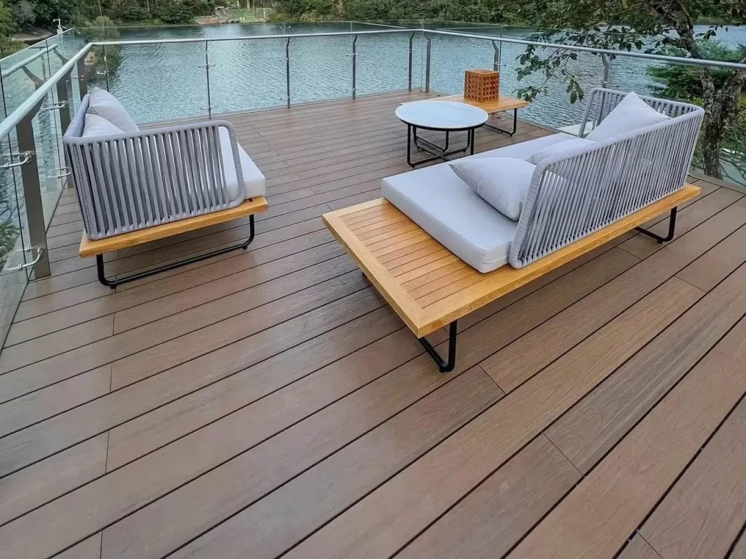 WPC-decking-floor-Case6 (2)