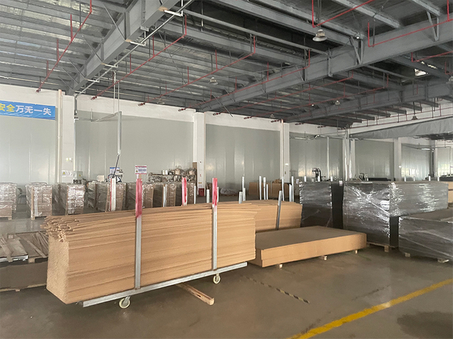 Acoustique-slat-wall-panel-factory5