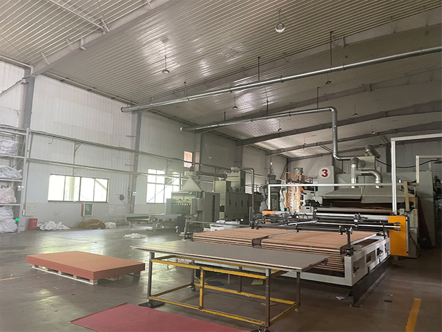 Acoustique-slat-wall-panel-factory4