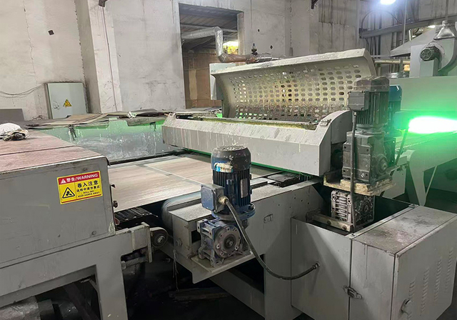 04 Cura UV de piso WPC